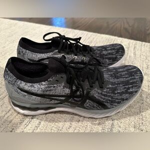 Asics Monochrome Men’s Athletic Sneakers brand new